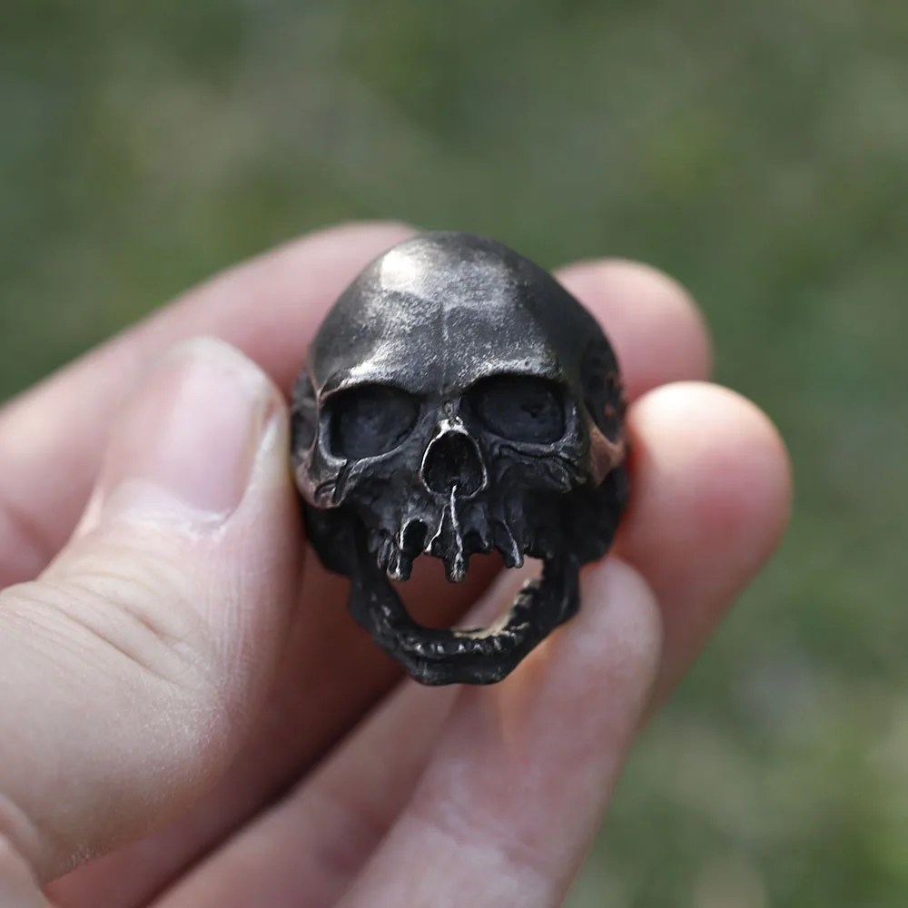 Large skull ring