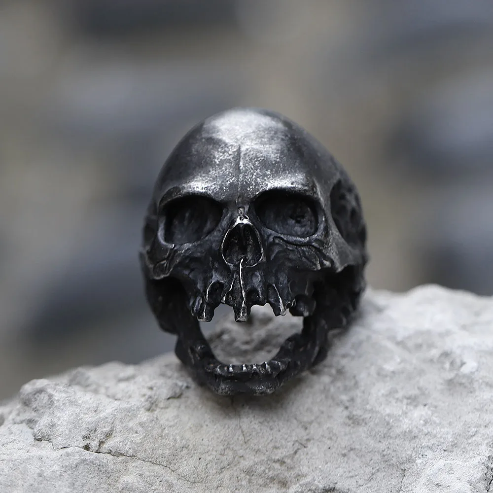 Large skull ring