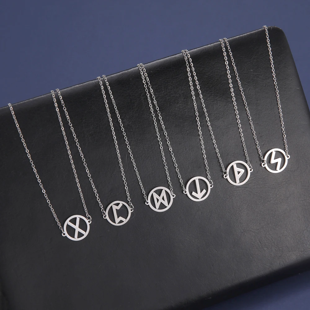 Rune pendant