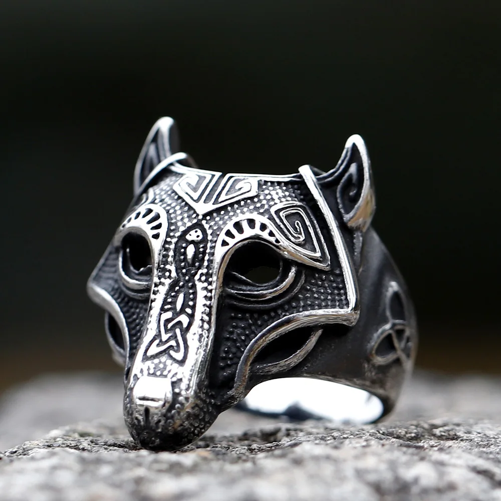 Wolf mask ring