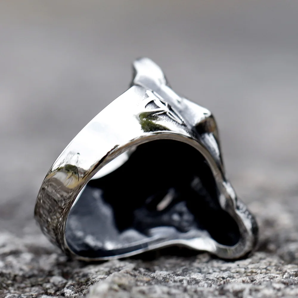 Wolf mask ring